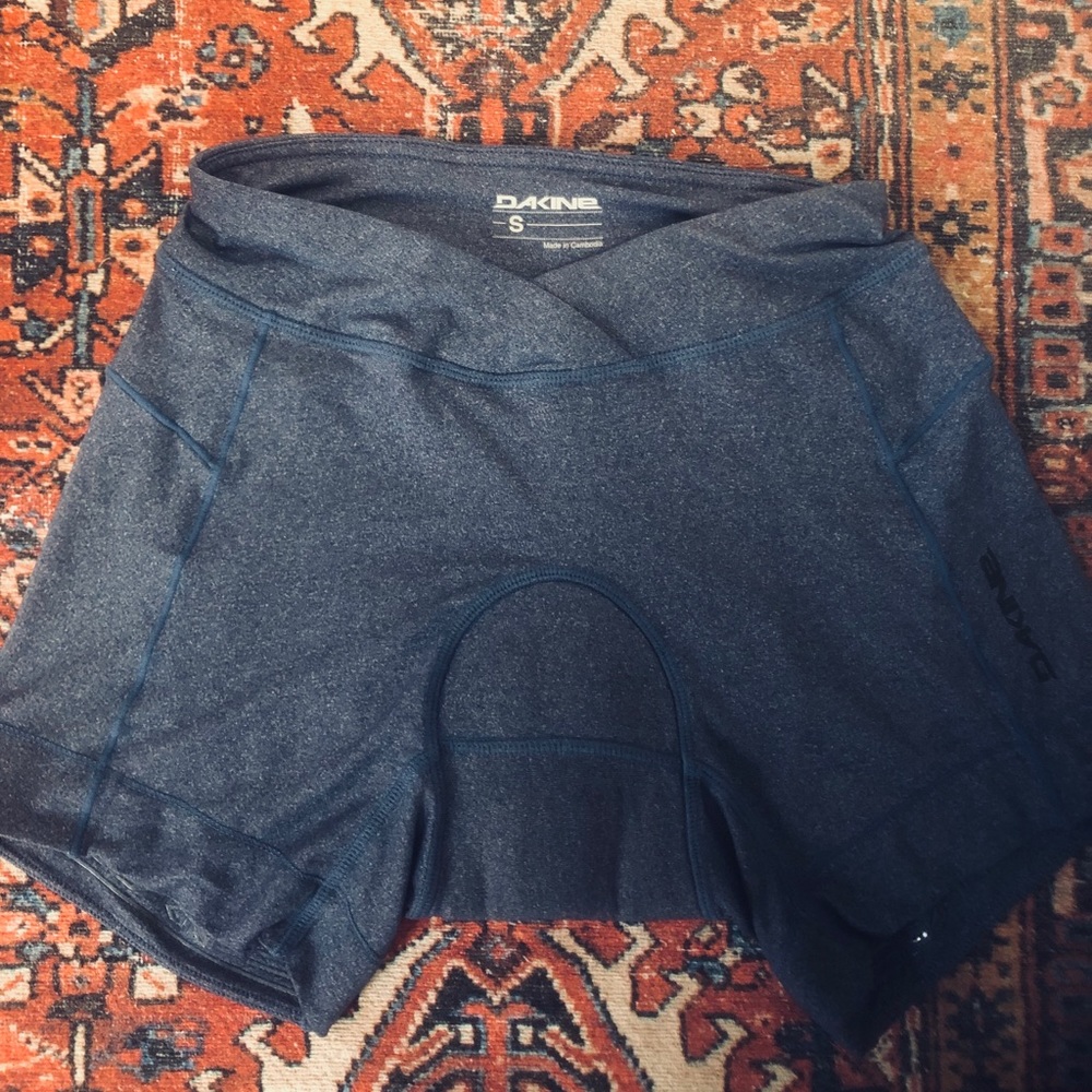 Dakine cycle shorts